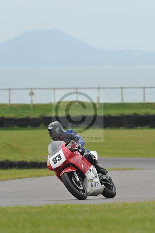 Motorcycle action photographs;anglesey circuit;anglesey trackday photographs;event digital images;eventdigitalimages;no limits trackday;oulton park circuit cheshire;peter wileman photography;trackday;trackday digital images;trackday photos;ty croes circuit wales