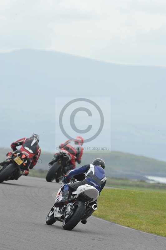 Motorcycle action photographs;anglesey circuit;anglesey trackday photographs;event digital images;eventdigitalimages;no limits trackday;oulton park circuit cheshire;peter wileman photography;trackday;trackday digital images;trackday photos;ty croes circuit wales