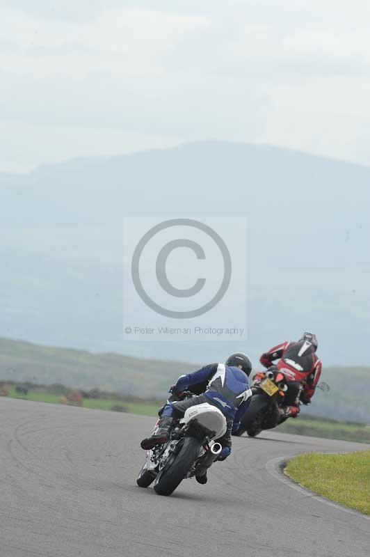 Motorcycle action photographs;anglesey circuit;anglesey trackday photographs;event digital images;eventdigitalimages;no limits trackday;oulton park circuit cheshire;peter wileman photography;trackday;trackday digital images;trackday photos;ty croes circuit wales