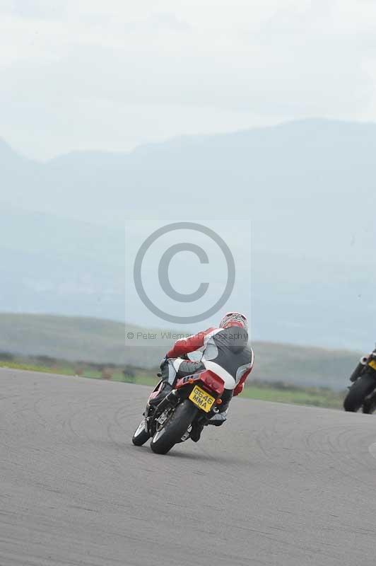 Motorcycle action photographs;anglesey circuit;anglesey trackday photographs;event digital images;eventdigitalimages;no limits trackday;oulton park circuit cheshire;peter wileman photography;trackday;trackday digital images;trackday photos;ty croes circuit wales