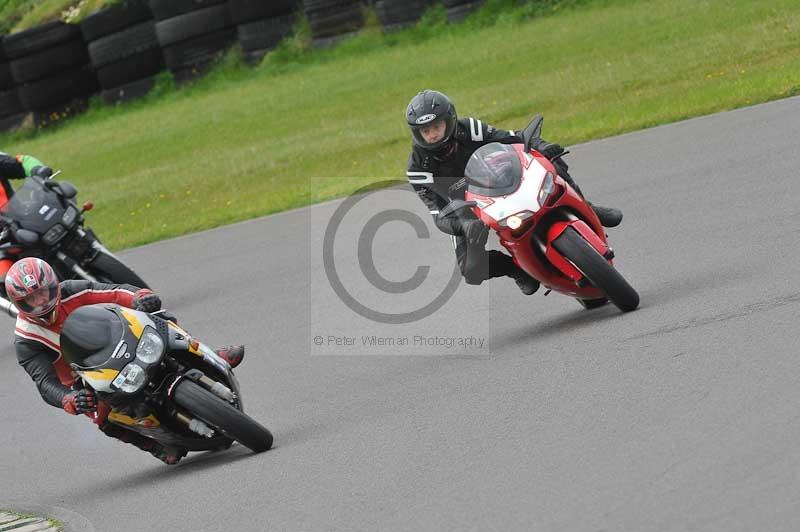 Motorcycle action photographs;anglesey circuit;anglesey trackday photographs;event digital images;eventdigitalimages;no limits trackday;oulton park circuit cheshire;peter wileman photography;trackday;trackday digital images;trackday photos;ty croes circuit wales