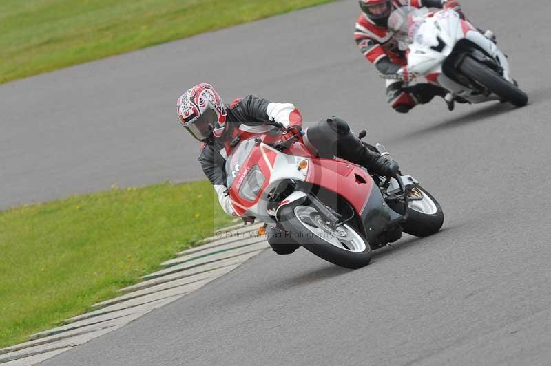 Motorcycle action photographs;anglesey circuit;anglesey trackday photographs;event digital images;eventdigitalimages;no limits trackday;oulton park circuit cheshire;peter wileman photography;trackday;trackday digital images;trackday photos;ty croes circuit wales