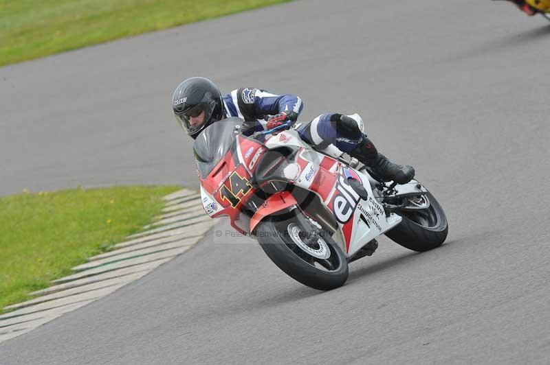 Motorcycle action photographs;anglesey circuit;anglesey trackday photographs;event digital images;eventdigitalimages;no limits trackday;oulton park circuit cheshire;peter wileman photography;trackday;trackday digital images;trackday photos;ty croes circuit wales