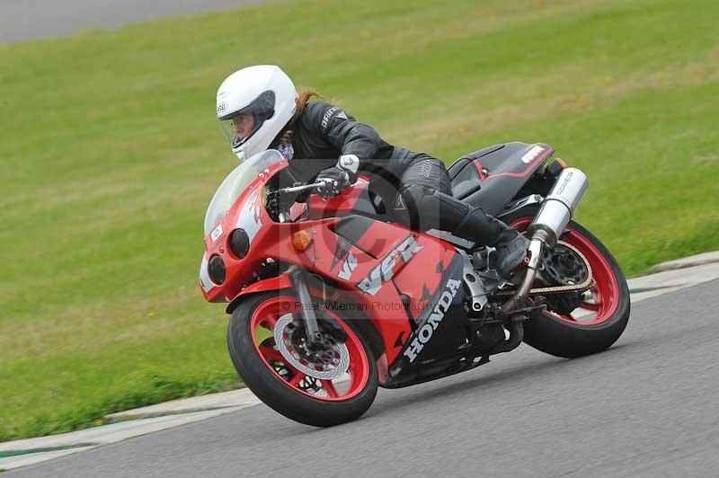 Motorcycle action photographs;anglesey circuit;anglesey trackday photographs;event digital images;eventdigitalimages;no limits trackday;oulton park circuit cheshire;peter wileman photography;trackday;trackday digital images;trackday photos;ty croes circuit wales