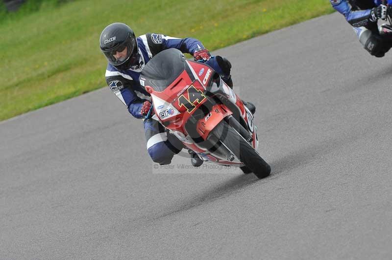 Motorcycle action photographs;anglesey circuit;anglesey trackday photographs;event digital images;eventdigitalimages;no limits trackday;oulton park circuit cheshire;peter wileman photography;trackday;trackday digital images;trackday photos;ty croes circuit wales