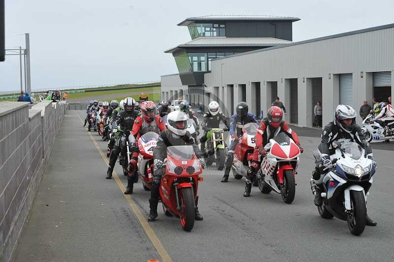 Motorcycle action photographs;anglesey circuit;anglesey trackday photographs;event digital images;eventdigitalimages;no limits trackday;oulton park circuit cheshire;peter wileman photography;trackday;trackday digital images;trackday photos;ty croes circuit wales