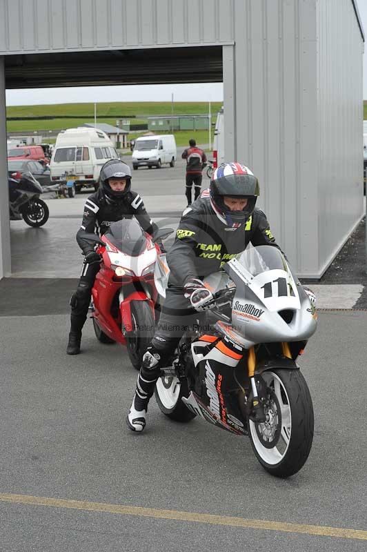 Motorcycle action photographs;anglesey circuit;anglesey trackday photographs;event digital images;eventdigitalimages;no limits trackday;oulton park circuit cheshire;peter wileman photography;trackday;trackday digital images;trackday photos;ty croes circuit wales