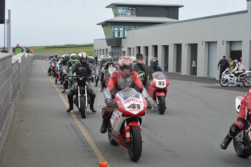 Motorcycle action photographs;anglesey circuit;anglesey trackday photographs;event digital images;eventdigitalimages;no limits trackday;oulton park circuit cheshire;peter wileman photography;trackday;trackday digital images;trackday photos;ty croes circuit wales