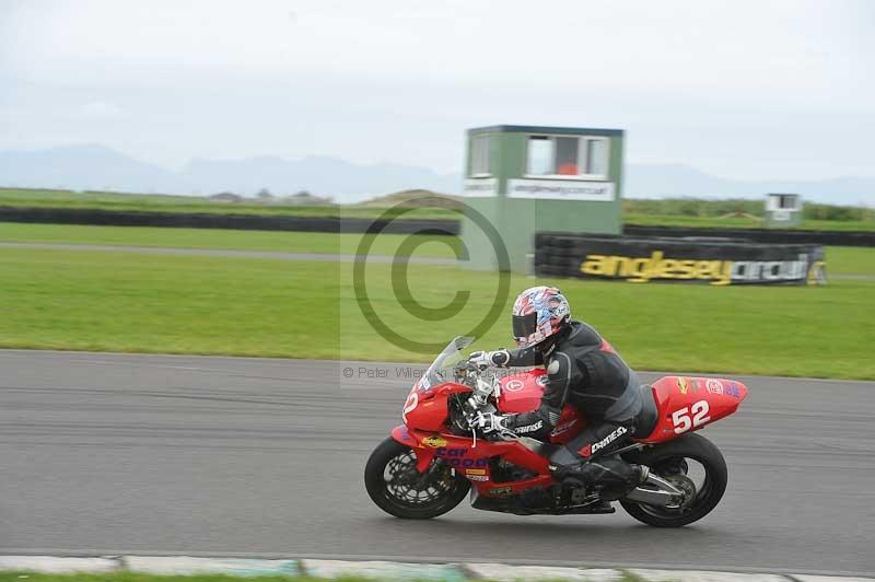 Motorcycle action photographs;anglesey circuit;anglesey trackday photographs;event digital images;eventdigitalimages;no limits trackday;oulton park circuit cheshire;peter wileman photography;trackday;trackday digital images;trackday photos;ty croes circuit wales