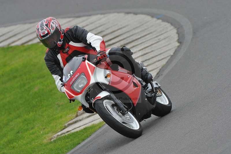 Motorcycle action photographs;anglesey circuit;anglesey trackday photographs;event digital images;eventdigitalimages;no limits trackday;oulton park circuit cheshire;peter wileman photography;trackday;trackday digital images;trackday photos;ty croes circuit wales