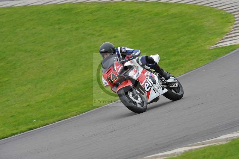 Motorcycle action photographs;anglesey circuit;anglesey trackday photographs;event digital images;eventdigitalimages;no limits trackday;oulton park circuit cheshire;peter wileman photography;trackday;trackday digital images;trackday photos;ty croes circuit wales