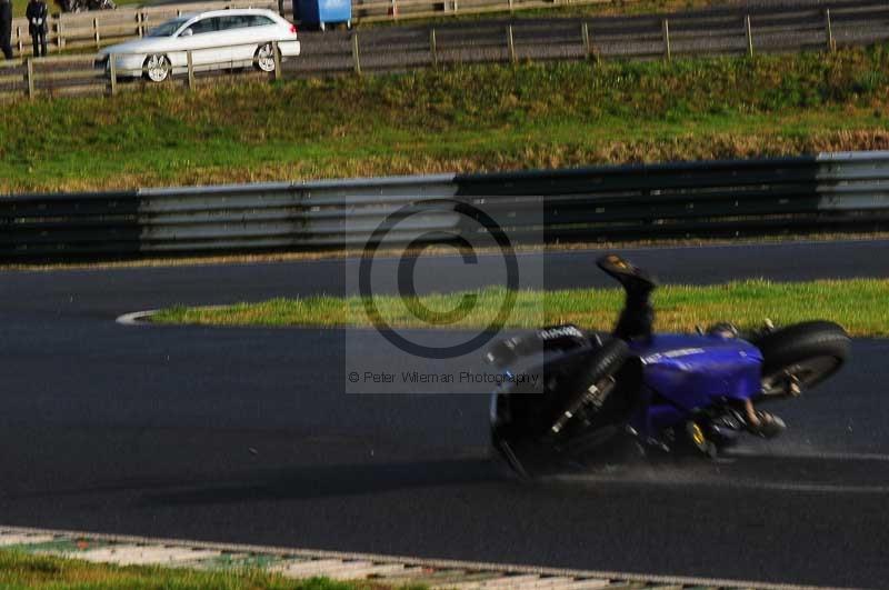 anglesey;brands hatch;cadwell park;croft;donington park;enduro digital images;event digital images;eventdigitalimages;mallory;no limits;oulton park;peter wileman photography;racing digital images;silverstone;snetterton;trackday digital images;trackday photos;vmcc banbury run;welsh 2 day enduro