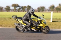 Motorcycle-action-photographs;Trackday-digital-images;event-digital-images;eventdigitalimages;no-limits-trackday;peter-wileman-photography;snetterton;snetterton-circuit-norfolk;snetterton-photographs;trackday;trackday-photos