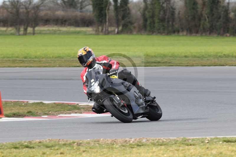 Motorcycle action photographs;Trackday digital images;event digital images;eventdigitalimages;no limits trackday;peter wileman photography;snetterton;snetterton circuit norfolk;snetterton photographs;trackday;trackday photos