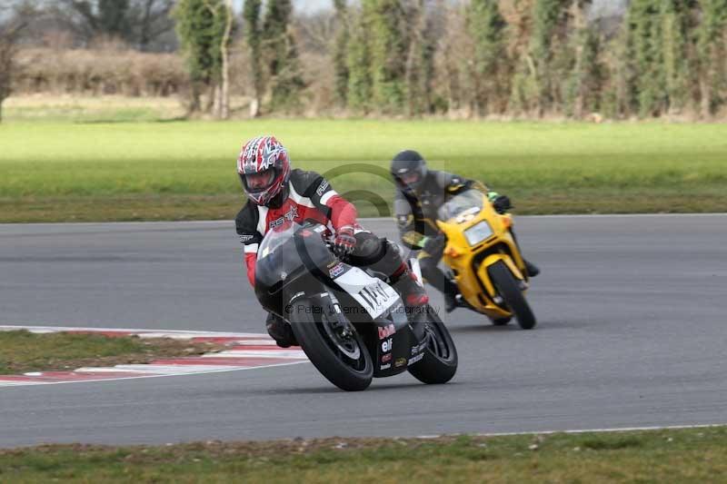 Motorcycle action photographs;Trackday digital images;event digital images;eventdigitalimages;no limits trackday;peter wileman photography;snetterton;snetterton circuit norfolk;snetterton photographs;trackday;trackday photos