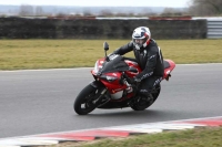 Motorcycle-action-photographs;Trackday-digital-images;event-digital-images;eventdigitalimages;no-limits-trackday;peter-wileman-photography;snetterton;snetterton-circuit-norfolk;snetterton-photographs;trackday;trackday-photos