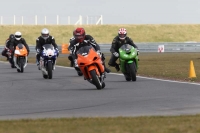 Motorcycle-action-photographs;Trackday-digital-images;event-digital-images;eventdigitalimages;no-limits-trackday;peter-wileman-photography;snetterton;snetterton-circuit-norfolk;snetterton-photographs;trackday;trackday-photos