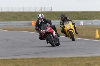 Motorcycle-action-photographs;Trackday-digital-images;event-digital-images;eventdigitalimages;no-limits-trackday;peter-wileman-photography;snetterton;snetterton-circuit-norfolk;snetterton-photographs;trackday;trackday-photos