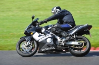 cadwell-park;cadwell-park-photographs;cadwell-trackday-photographs;enduro-digital-images;event-digital-images;eventdigitalimages;hopp-rider-training;peter-wileman-photography;racing-digital-images;trackday-digital-images;trackday-photos