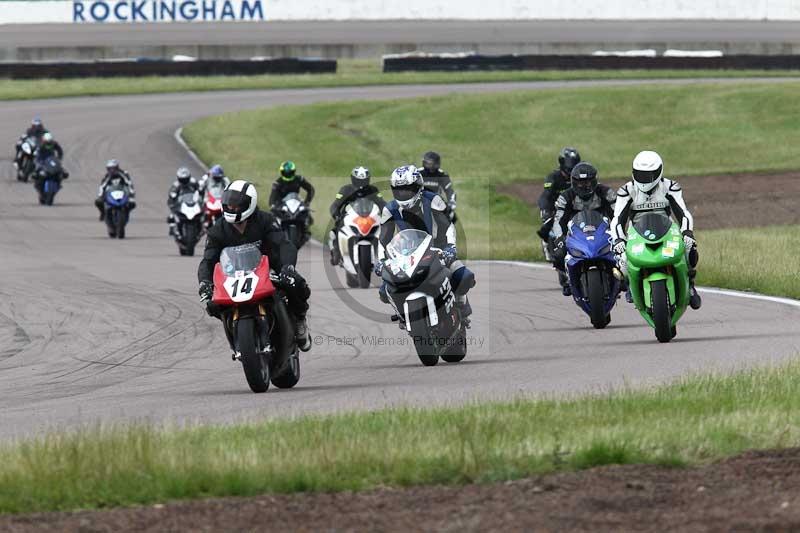 Rockingham no limits trackday;enduro digital images;event digital images;eventdigitalimages;no limits trackdays;peter wileman photography;racing digital images;rockingham raceway northamptonshire;rockingham trackday photographs;trackday digital images;trackday photos