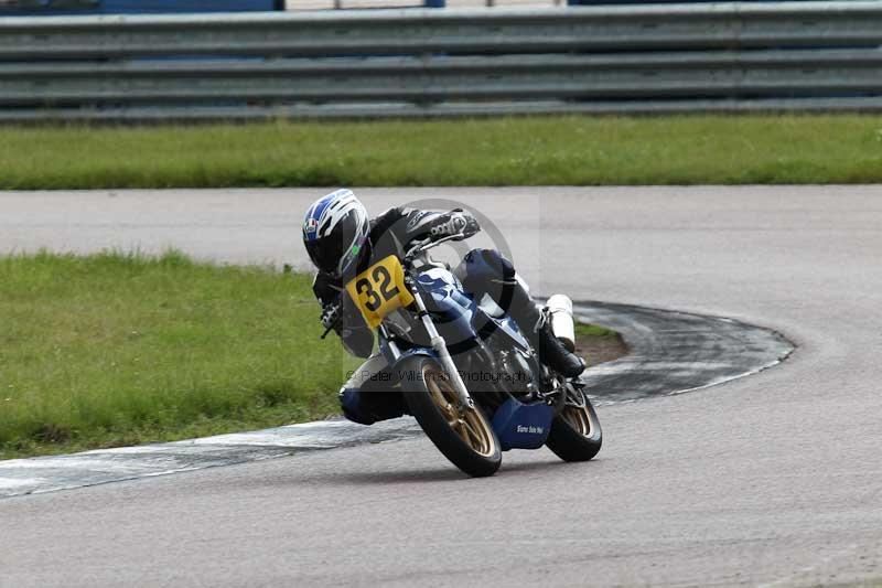 Rockingham no limits trackday;enduro digital images;event digital images;eventdigitalimages;no limits trackdays;peter wileman photography;racing digital images;rockingham raceway northamptonshire;rockingham trackday photographs;trackday digital images;trackday photos