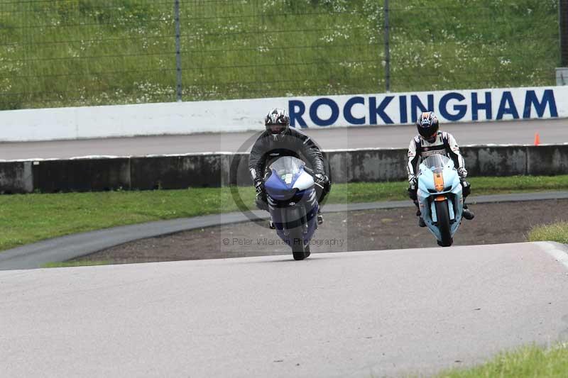 Rockingham no limits trackday;enduro digital images;event digital images;eventdigitalimages;no limits trackdays;peter wileman photography;racing digital images;rockingham raceway northamptonshire;rockingham trackday photographs;trackday digital images;trackday photos