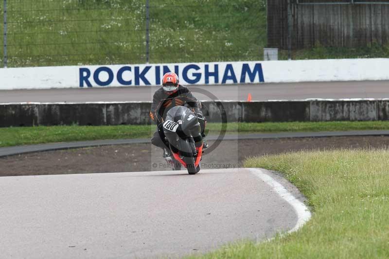 Rockingham no limits trackday;enduro digital images;event digital images;eventdigitalimages;no limits trackdays;peter wileman photography;racing digital images;rockingham raceway northamptonshire;rockingham trackday photographs;trackday digital images;trackday photos