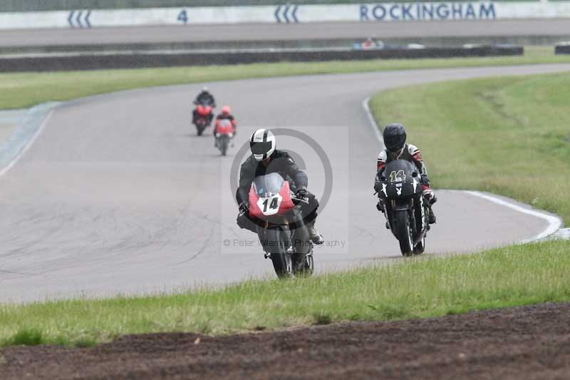 Rockingham no limits trackday;enduro digital images;event digital images;eventdigitalimages;no limits trackdays;peter wileman photography;racing digital images;rockingham raceway northamptonshire;rockingham trackday photographs;trackday digital images;trackday photos