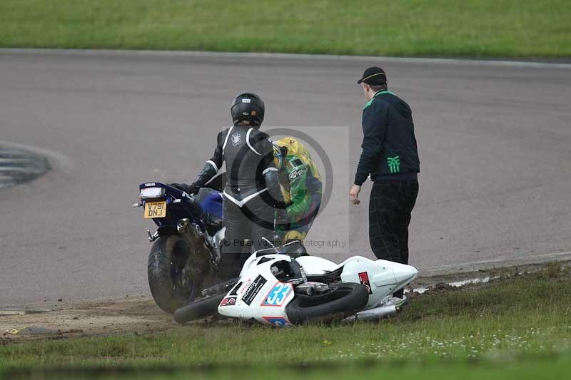 Rockingham no limits trackday;enduro digital images;event digital images;eventdigitalimages;no limits trackdays;peter wileman photography;racing digital images;rockingham raceway northamptonshire;rockingham trackday photographs;trackday digital images;trackday photos