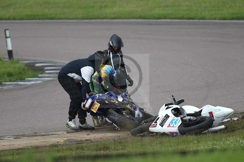 Rockingham no limits trackday;enduro digital images;event digital images;eventdigitalimages;no limits trackdays;peter wileman photography;racing digital images;rockingham raceway northamptonshire;rockingham trackday photographs;trackday digital images;trackday photos