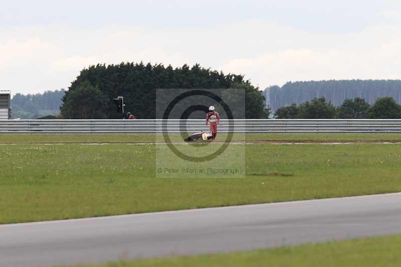 enduro digital images;event digital images;eventdigitalimages;no limits trackdays;peter wileman photography;racing digital images;snetterton;snetterton no limits trackday;snetterton photographs;snetterton trackday photographs;trackday digital images;trackday photos