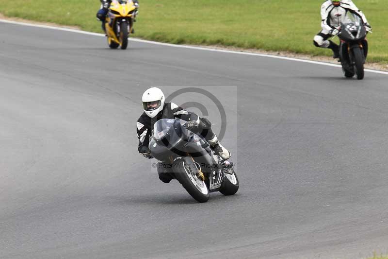 Motorcycle action photographs;Trackday digital images;event digital images;eventdigitalimages;no limits trackday;peter wileman photography;snetterton;snetterton circuit norfolk;snetterton photographs;trackday;trackday photos