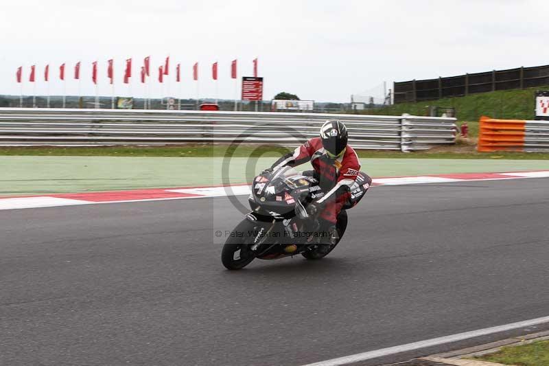 Motorcycle action photographs;Trackday digital images;event digital images;eventdigitalimages;no limits trackday;peter wileman photography;snetterton;snetterton circuit norfolk;snetterton photographs;trackday;trackday photos