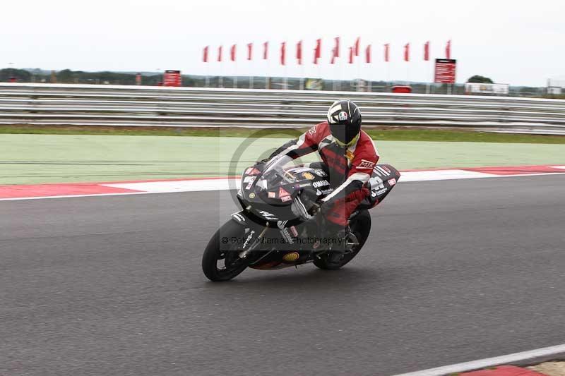 Motorcycle action photographs;Trackday digital images;event digital images;eventdigitalimages;no limits trackday;peter wileman photography;snetterton;snetterton circuit norfolk;snetterton photographs;trackday;trackday photos