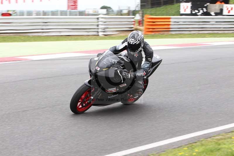 Motorcycle action photographs;Trackday digital images;event digital images;eventdigitalimages;no limits trackday;peter wileman photography;snetterton;snetterton circuit norfolk;snetterton photographs;trackday;trackday photos