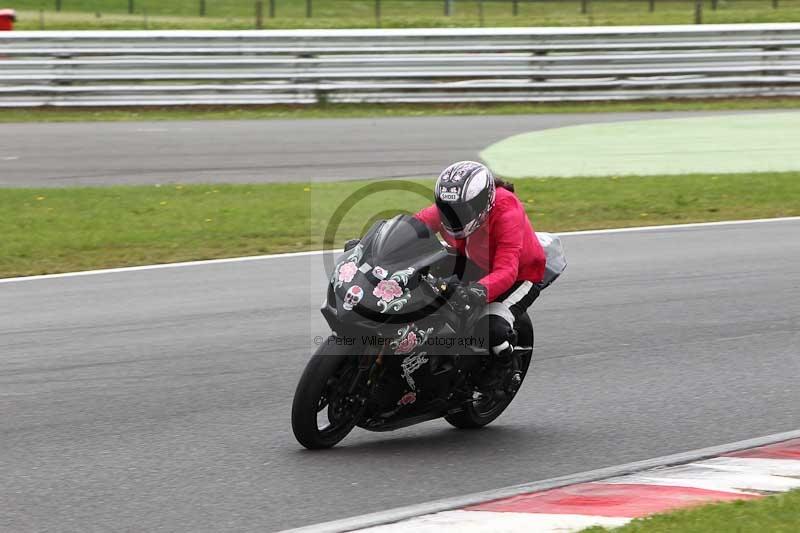 Motorcycle action photographs;Trackday digital images;event digital images;eventdigitalimages;no limits trackday;peter wileman photography;snetterton;snetterton circuit norfolk;snetterton photographs;trackday;trackday photos