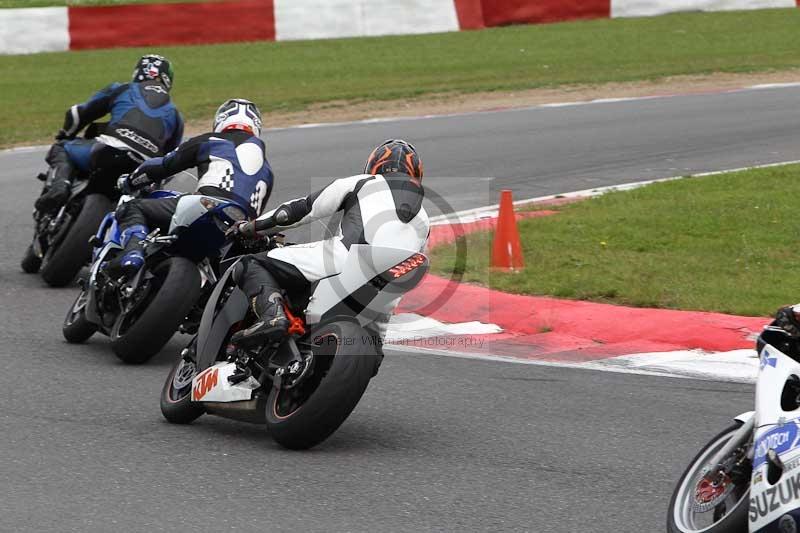 Motorcycle action photographs;Trackday digital images;event digital images;eventdigitalimages;no limits trackday;peter wileman photography;snetterton;snetterton circuit norfolk;snetterton photographs;trackday;trackday photos