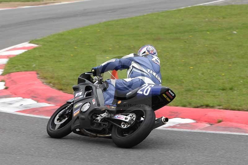 Motorcycle action photographs;Trackday digital images;event digital images;eventdigitalimages;no limits trackday;peter wileman photography;snetterton;snetterton circuit norfolk;snetterton photographs;trackday;trackday photos