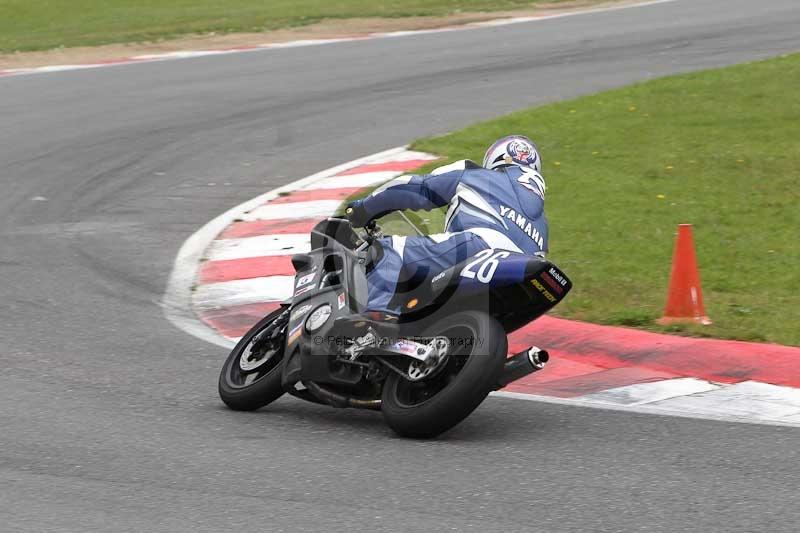 Motorcycle action photographs;Trackday digital images;event digital images;eventdigitalimages;no limits trackday;peter wileman photography;snetterton;snetterton circuit norfolk;snetterton photographs;trackday;trackday photos