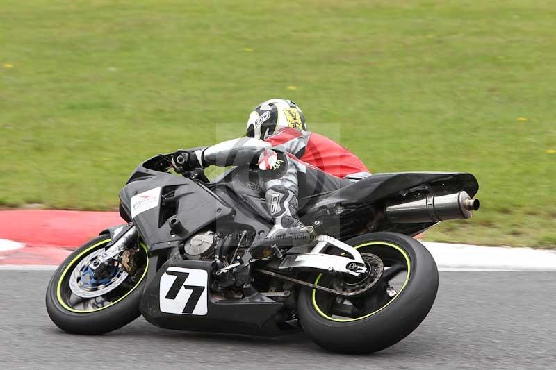 Motorcycle action photographs;Trackday digital images;event digital images;eventdigitalimages;no limits trackday;peter wileman photography;snetterton;snetterton circuit norfolk;snetterton photographs;trackday;trackday photos