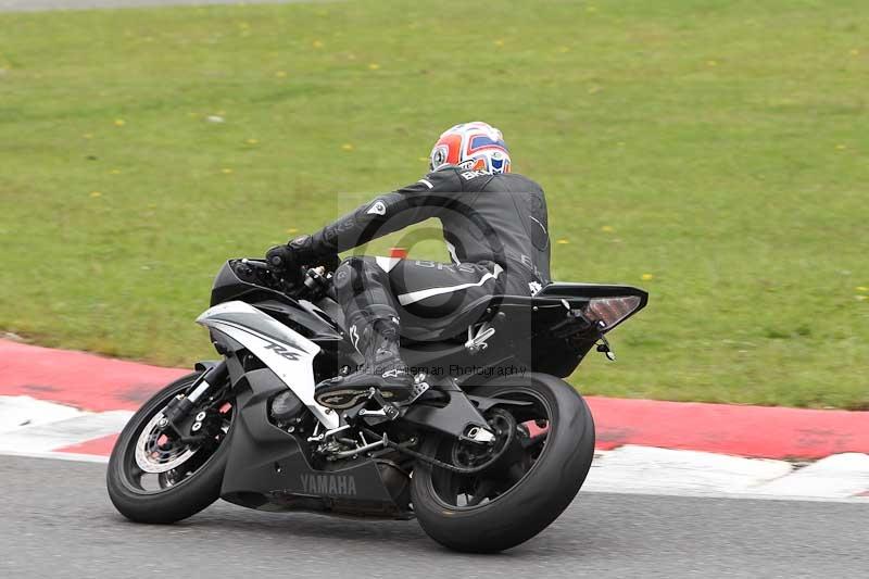 Motorcycle action photographs;Trackday digital images;event digital images;eventdigitalimages;no limits trackday;peter wileman photography;snetterton;snetterton circuit norfolk;snetterton photographs;trackday;trackday photos