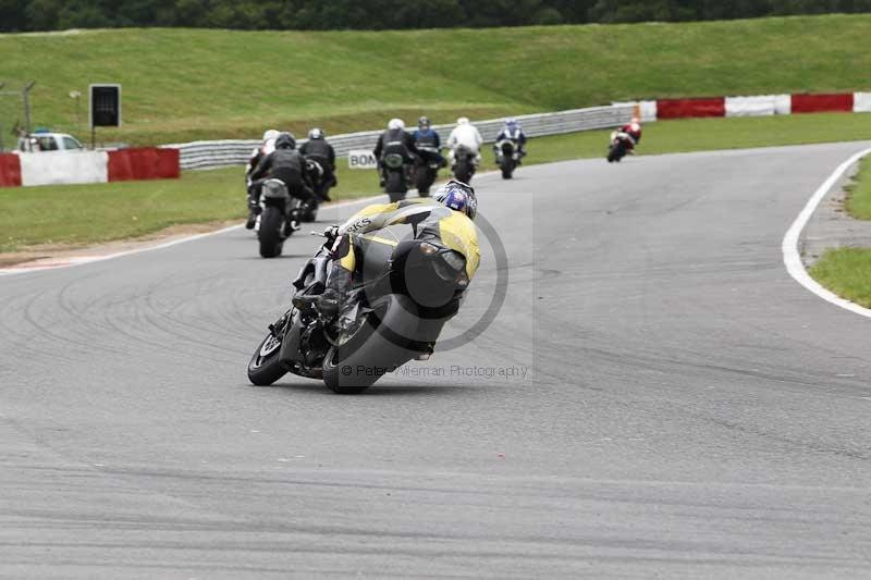 Motorcycle action photographs;Trackday digital images;event digital images;eventdigitalimages;no limits trackday;peter wileman photography;snetterton;snetterton circuit norfolk;snetterton photographs;trackday;trackday photos