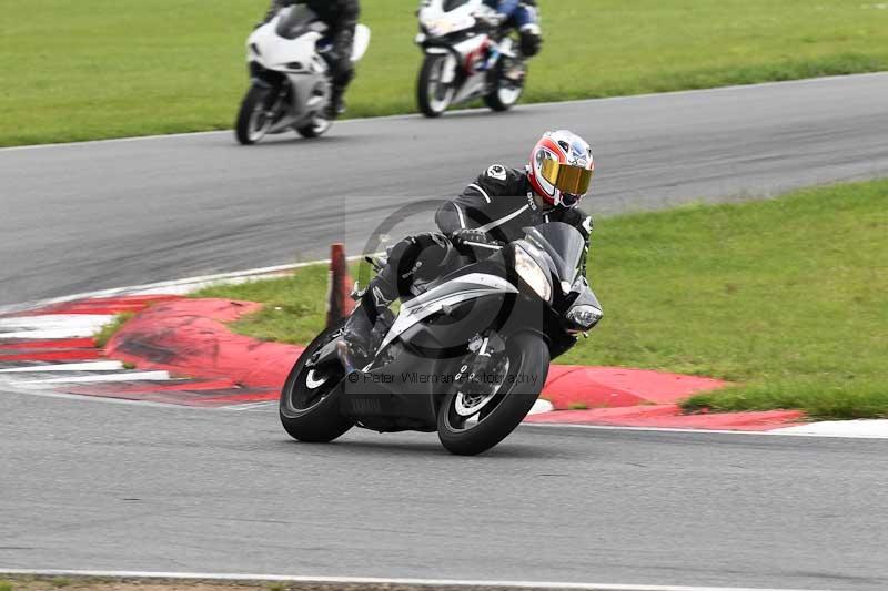 Motorcycle action photographs;Trackday digital images;event digital images;eventdigitalimages;no limits trackday;peter wileman photography;snetterton;snetterton circuit norfolk;snetterton photographs;trackday;trackday photos