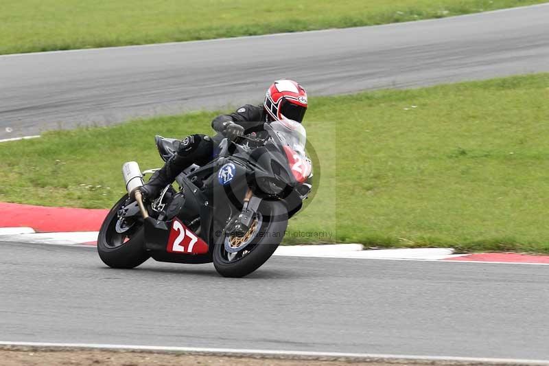 Motorcycle action photographs;Trackday digital images;event digital images;eventdigitalimages;no limits trackday;peter wileman photography;snetterton;snetterton circuit norfolk;snetterton photographs;trackday;trackday photos