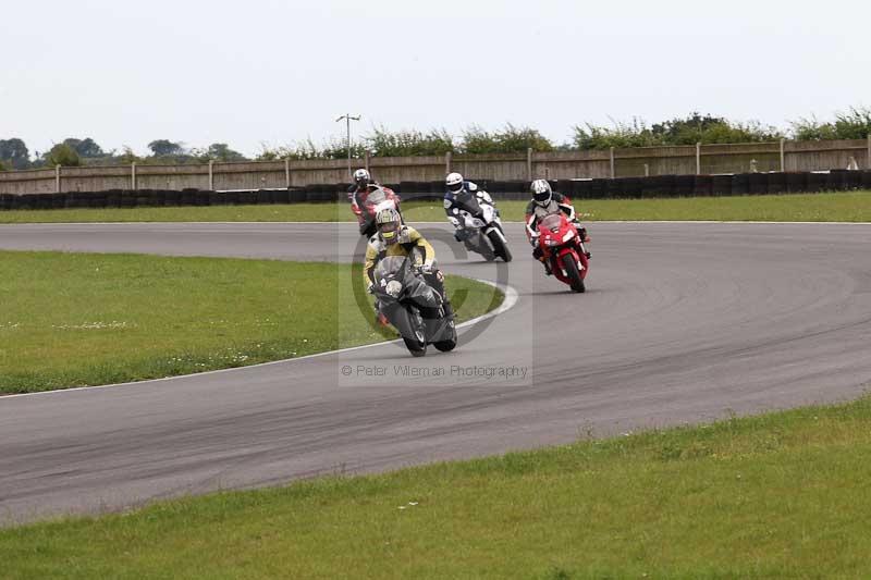 Motorcycle action photographs;Trackday digital images;event digital images;eventdigitalimages;no limits trackday;peter wileman photography;snetterton;snetterton circuit norfolk;snetterton photographs;trackday;trackday photos