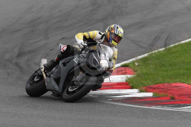 Motorcycle action photographs;Trackday digital images;event digital images;eventdigitalimages;no limits trackday;peter wileman photography;snetterton;snetterton circuit norfolk;snetterton photographs;trackday;trackday photos