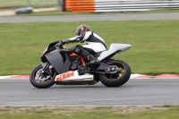 Motorcycle-action-photographs;Trackday-digital-images;event-digital-images;eventdigitalimages;no-limits-trackday;peter-wileman-photography;snetterton;snetterton-circuit-norfolk;snetterton-photographs;trackday;trackday-photos