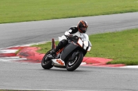 Motorcycle-action-photographs;Trackday-digital-images;event-digital-images;eventdigitalimages;no-limits-trackday;peter-wileman-photography;snetterton;snetterton-circuit-norfolk;snetterton-photographs;trackday;trackday-photos