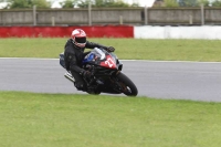 Motorcycle-action-photographs;Trackday-digital-images;event-digital-images;eventdigitalimages;no-limits-trackday;peter-wileman-photography;snetterton;snetterton-circuit-norfolk;snetterton-photographs;trackday;trackday-photos