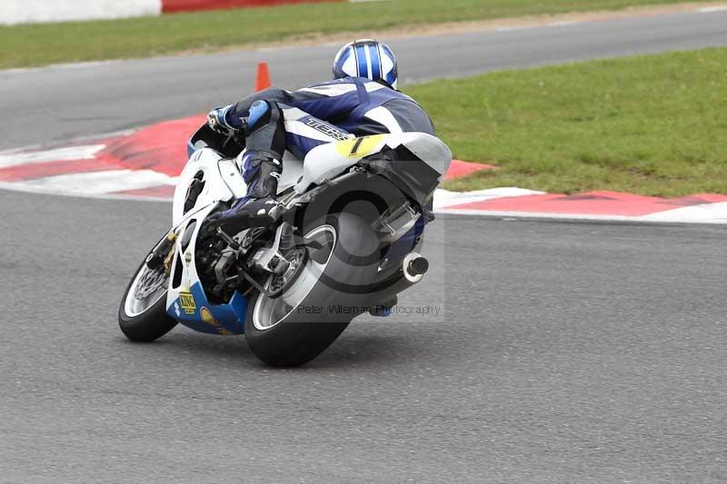 Motorcycle action photographs;Trackday digital images;event digital images;eventdigitalimages;no limits trackday;peter wileman photography;snetterton;snetterton circuit norfolk;snetterton photographs;trackday;trackday photos